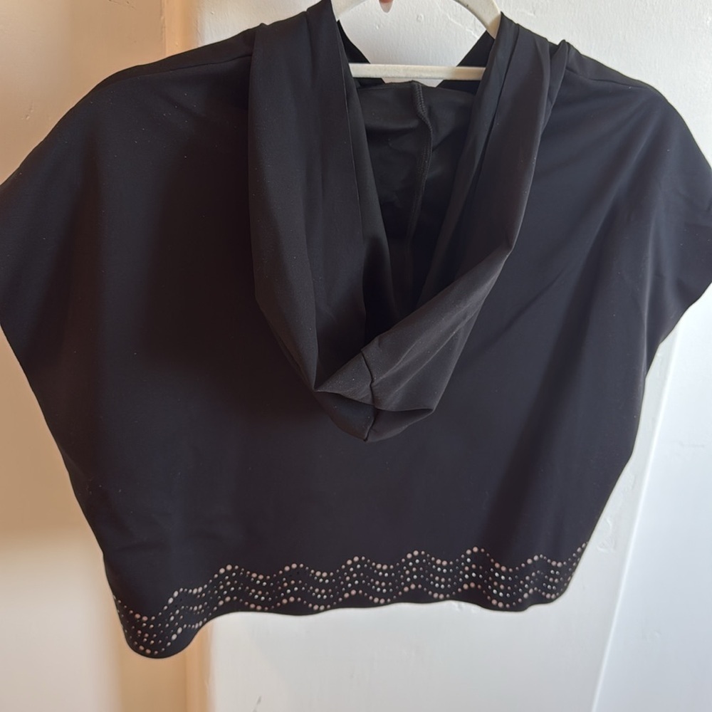 Ultracor Laser Cut Cropped Hoodie! - Picture 7 of 8